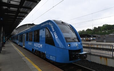 VIDEO: Do Česka dorazil první vodíkový vlak. Podívej se, kudy pojede.