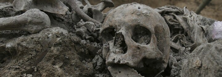 Překvapivý objev: Archeologové na Tetíně našli středověký hrob s ostatky černošky
