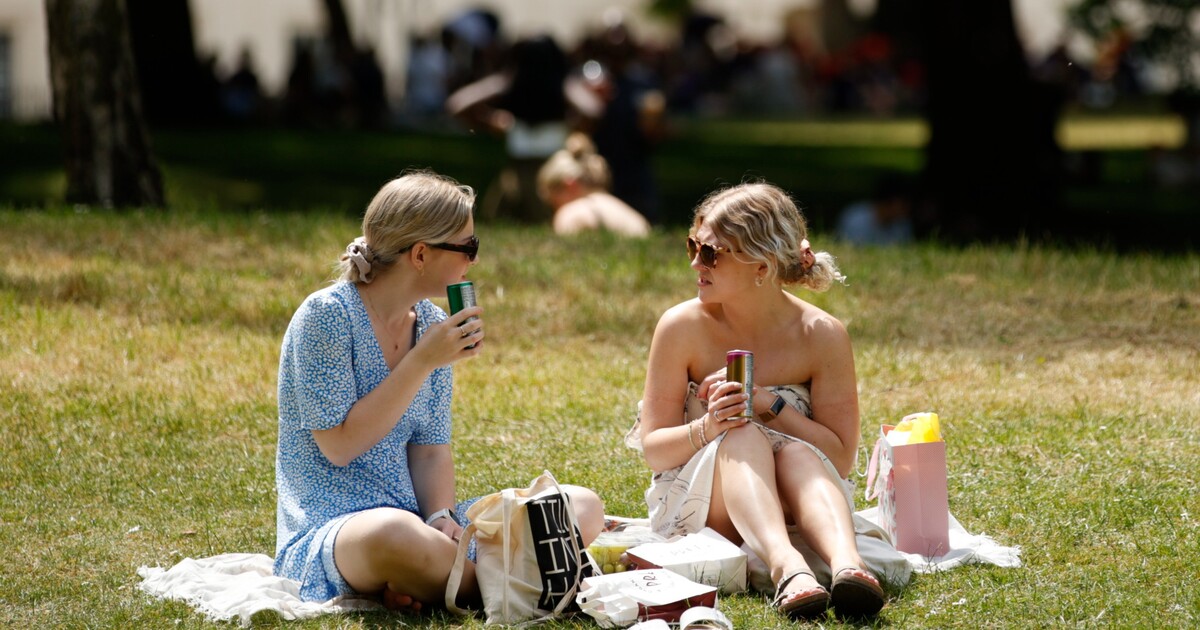 Počasí na víkend: Teploty se vyšplhají až na 28 °C, přijít můžou i bouřky