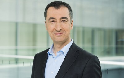 Německý ministr zemědělství odjel ze schůze vlády na kole. Upevňuje tak pozici ochránce klimatu.