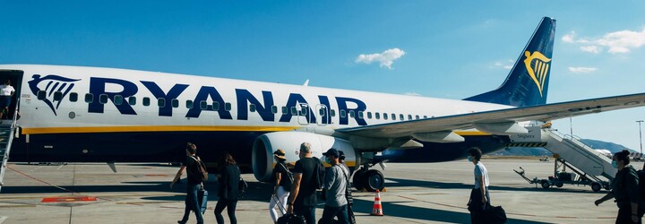 Ryanair počíta s dvojnásobne vyššou stratou. Dôvodom sú opatrenia spojené s variantom omikron