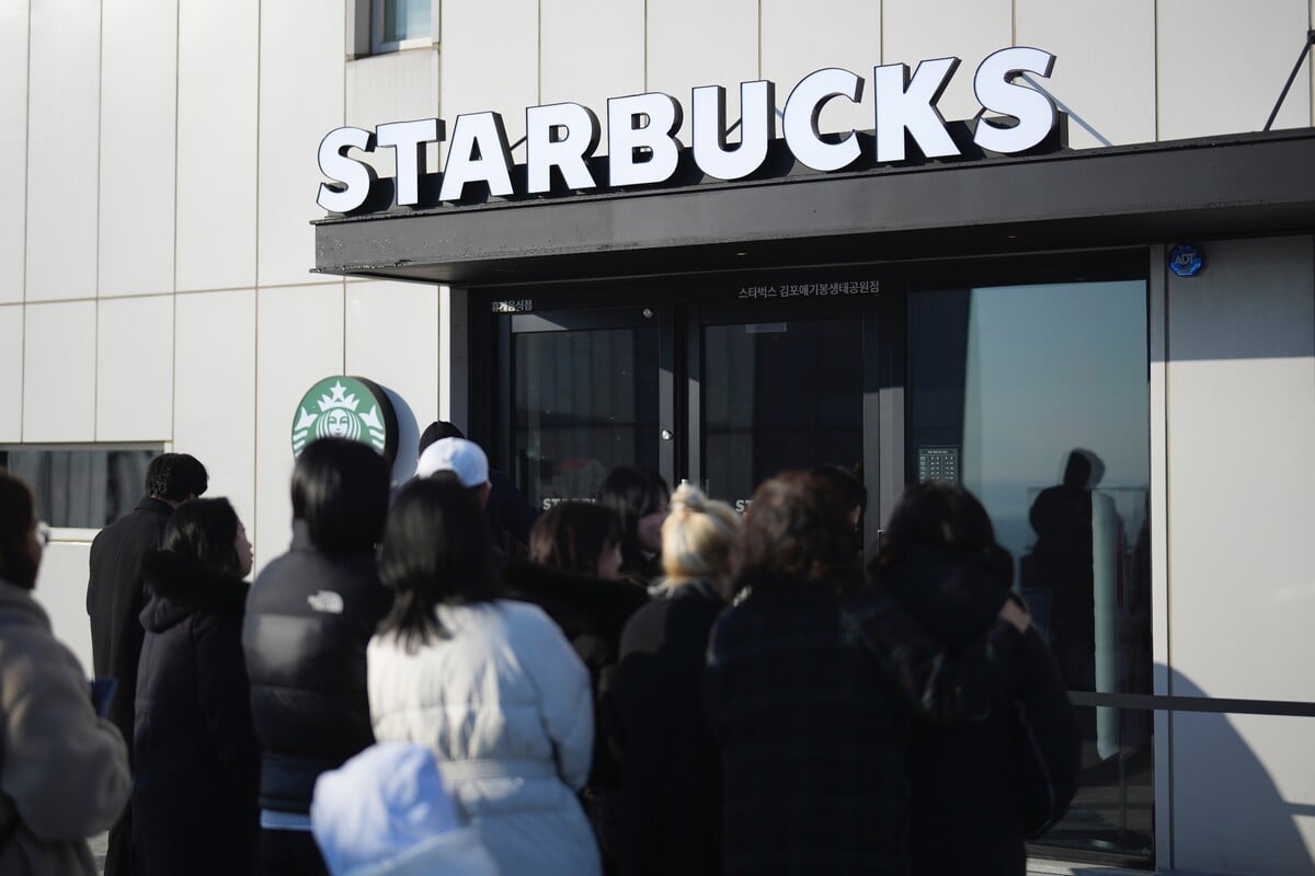 starbucks