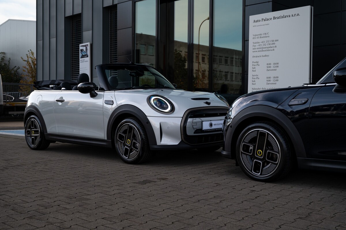 BMW, MINI Copper Cabrio Electric