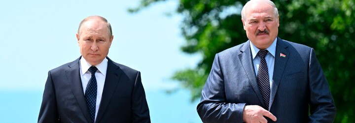 Lídři se dohodli: Evropská unie zablokuje dvě třetiny ropy z Ruska. Chce vyvinout maximální tlak na ukončení války