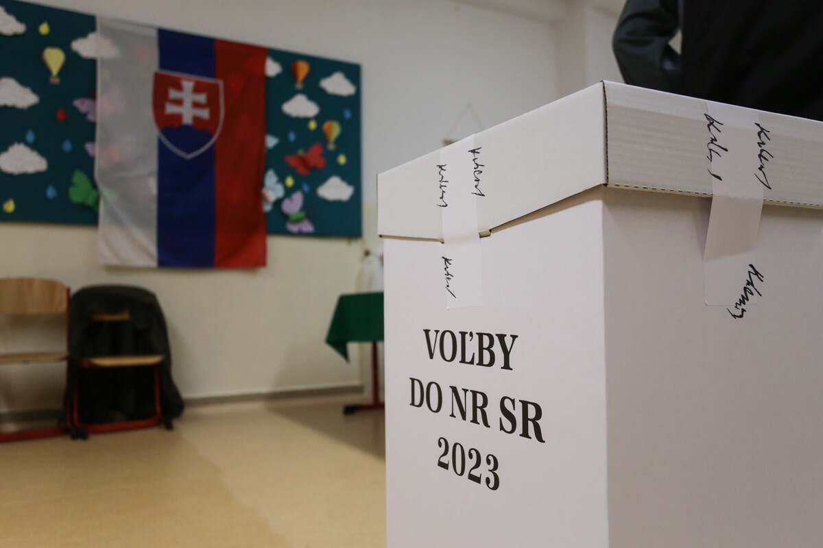 predčasné parlamentné voľby 2023