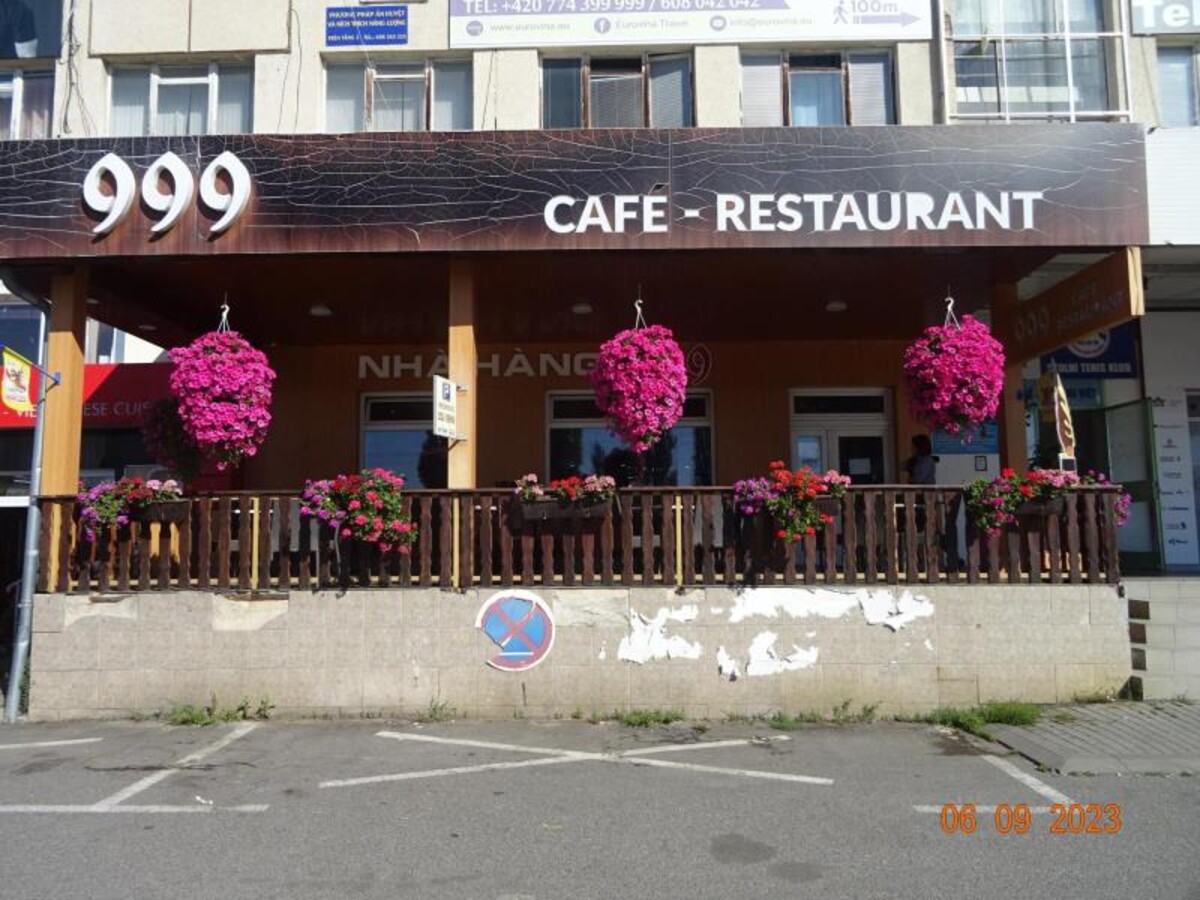 Restaurace 999.