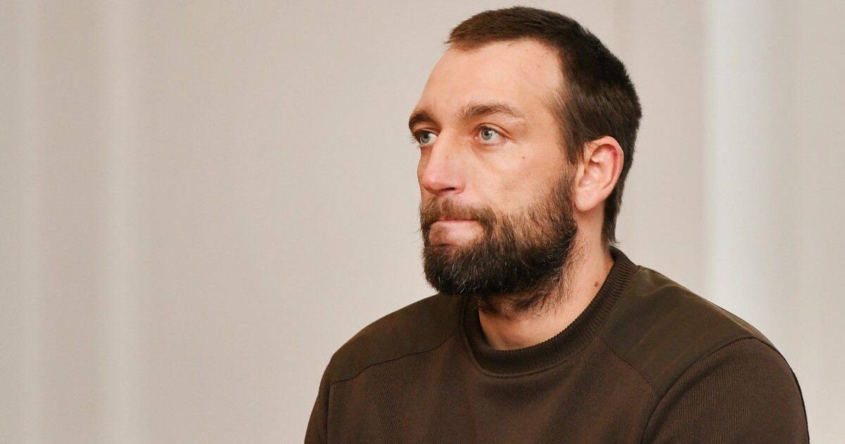 Dezinformátor Čermák nenastoupil do vězení. Hrozí mu roky vězení navíc, může přijít i o podmínečné propuštění