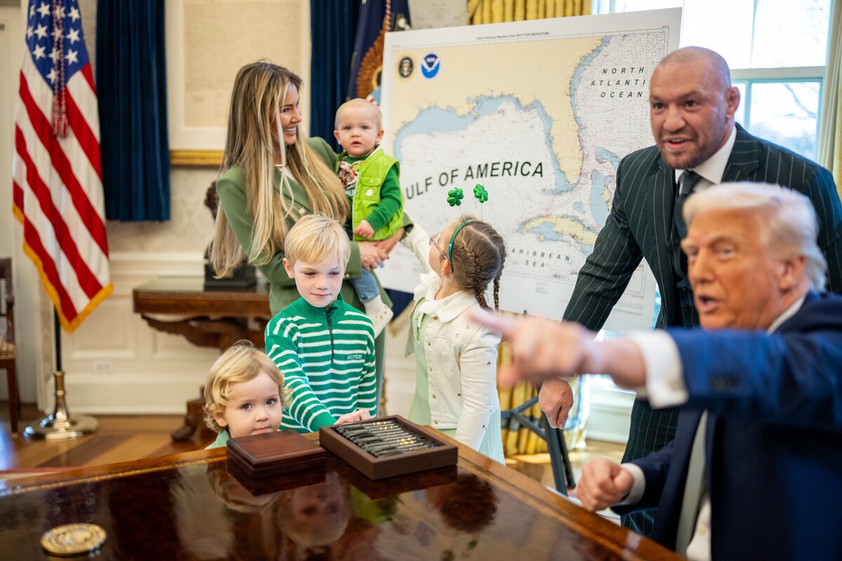 White House, Conor McGregor