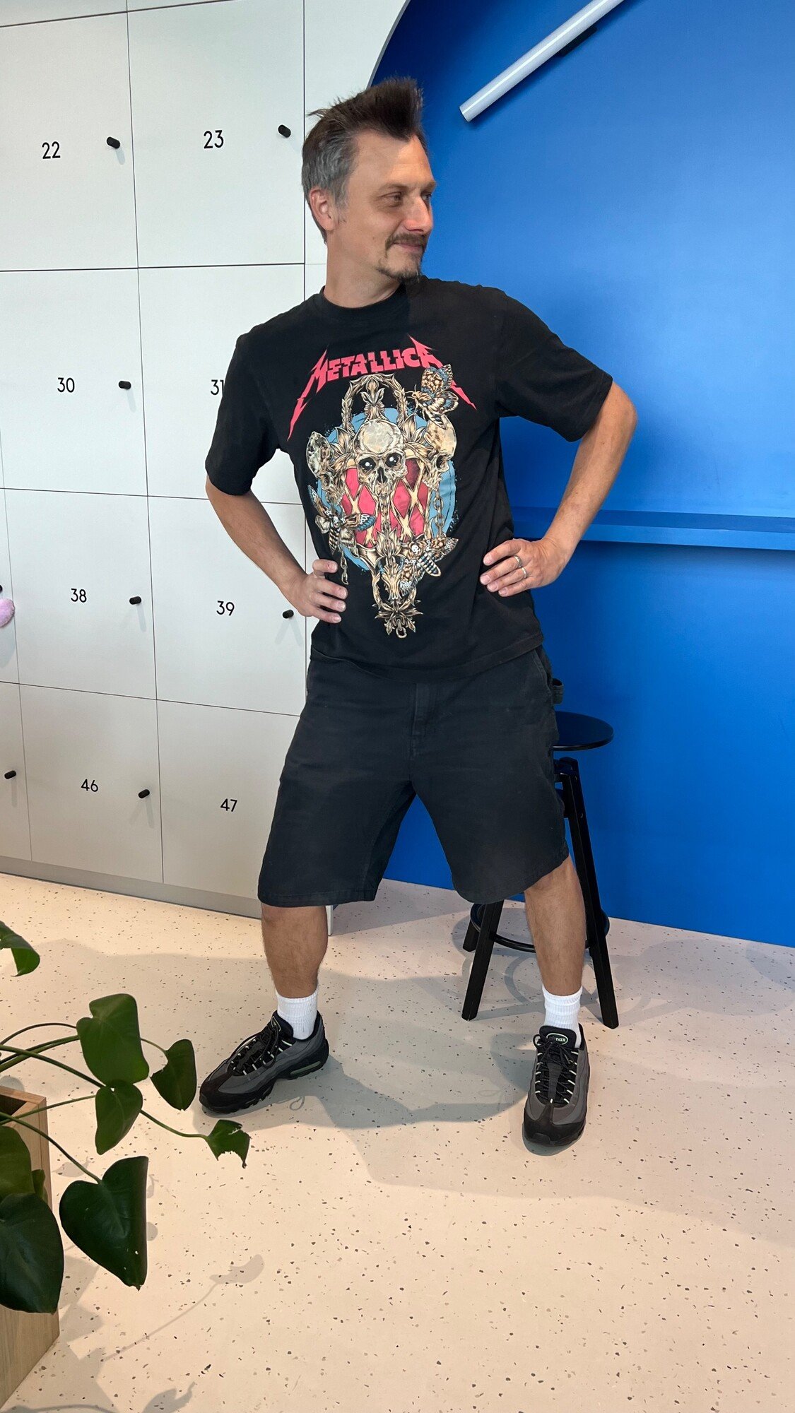 outfit check