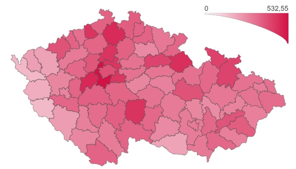 Počet osob s potvrzenou nákazou onemocněním COVID‑19 za posledních 7 dní (celkem + přepočet na 100 000 obyvatel).