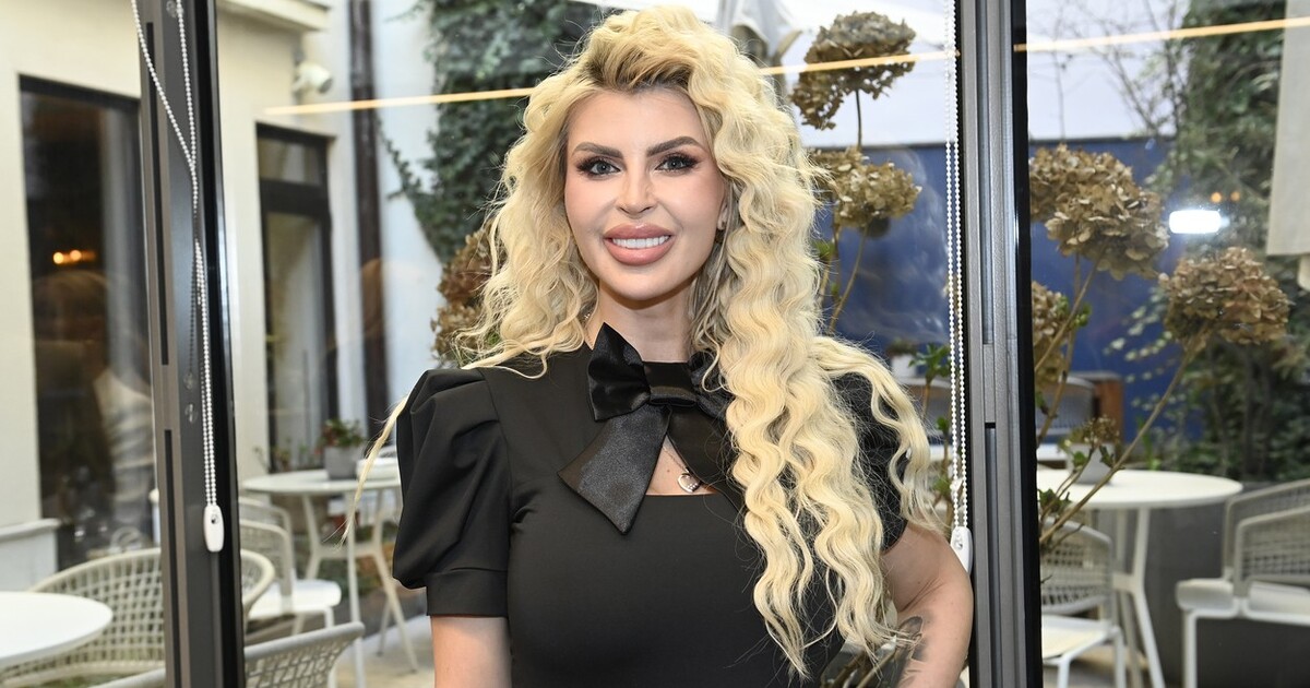 Manželka Karlose Vémoly láká na osobní setkání. Za společný brunch si účtuje pěkný balík