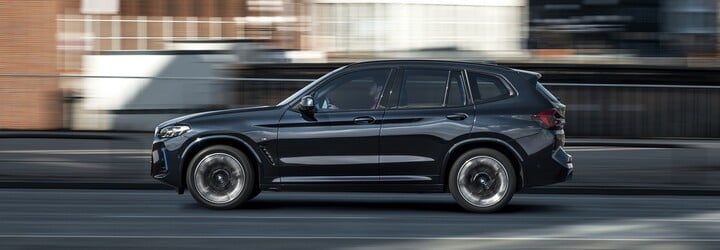 Iba rok po uvedení vstupuje elektrické BMW iX3 na trh v modernizovanej podobe