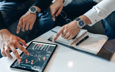 Investuješ do krypta? V roku 2025 ti daňový úrad môže zaklopať na dvere. Toto sú najužitočnejšie rady, s ktorými ušetríš