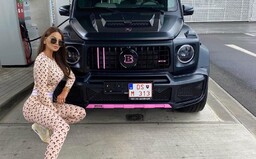 Čakala na Lamborghini, prišla po ňu NAKA: Nech mi aspoň follow dajú, kričala Plačková, keď ju brali v putách