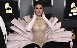 Cardi B zarobí za 2 týždne v Európe 5 miliónov. Koľko si pýta za jeden koncert?