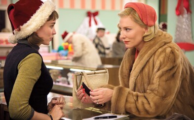 Cate Blanchet stojí v dráme Carol medzi svojou rodinou a láskou k inej žene Cate Blanchet stojí v dráme Carol medzi svojou rodinou a láskou k inej žene