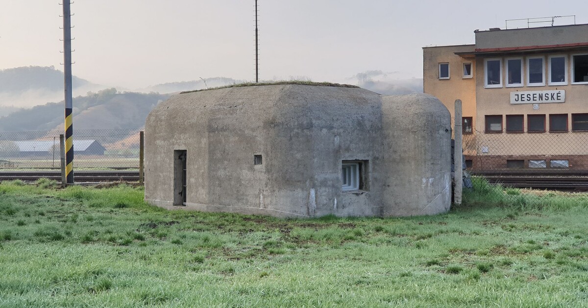 FOTO: Nemáš kde bydlet? Kup si řopík! Stát prodává staré vojenské bunkry za hubičku