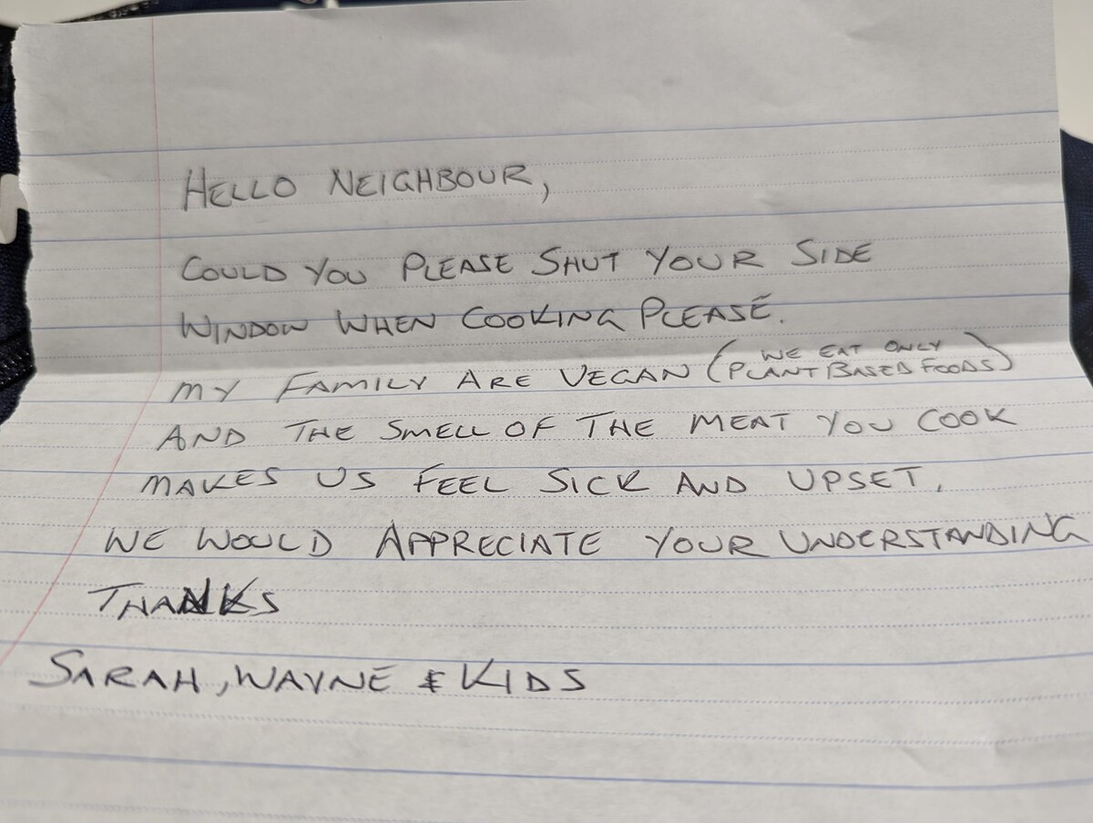 dopis adresovaný sousedům