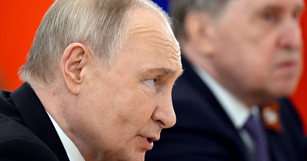 AKTUÁLNĚ: Zelenskyj vyzývá Putina k setkání v Kyjevě. Ruský prezident projevil zájem