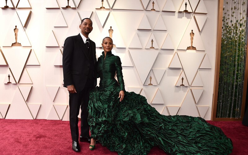 Manželka Willa Smithe si myslí, že její muž to s fackou Chrisi Rockovi během předávání Oscarů přehnal.