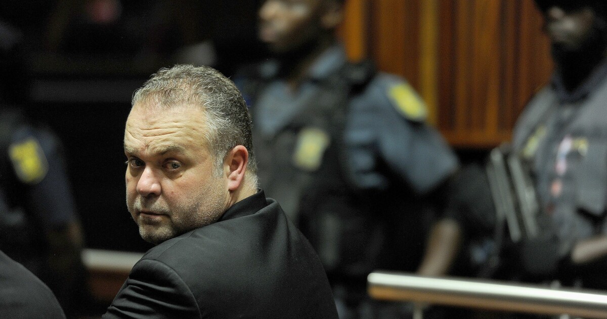 Kontroverzní Radovan Krejčíř zpátky do Česka vydán nebude. Musí si odsedět 35 let v JAR