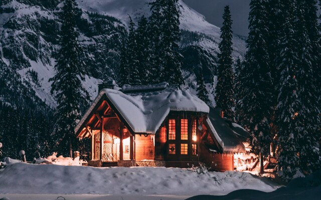 7 kouzelných Airbnb ubytování, kde prožiješ pohádkovou zimu a nemusíš za nimi cestovat daleko