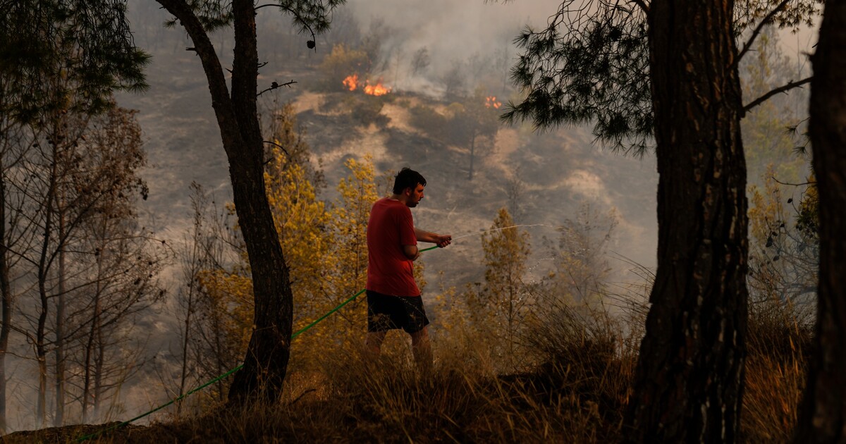 Situace na Rhodu je vážná, ale stabilizovaná, tvrdí ministerstvo zahraničí