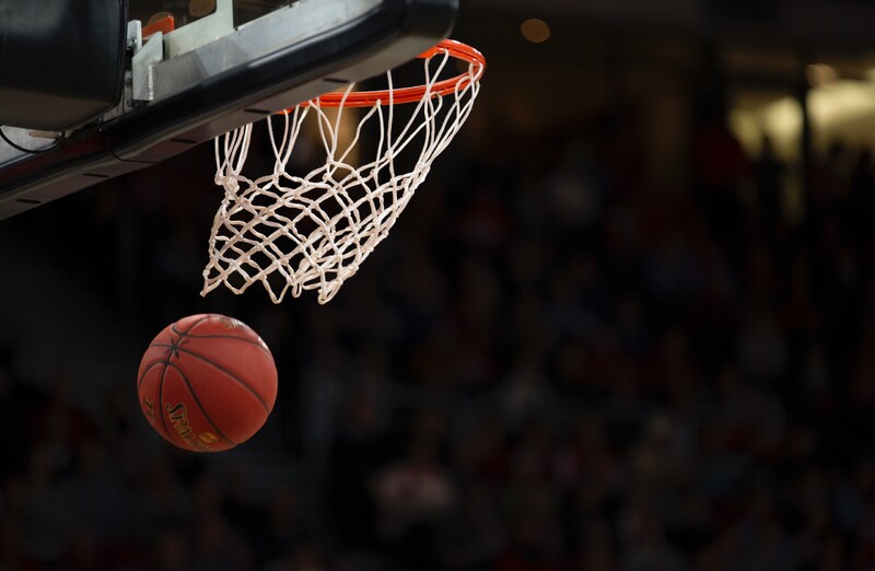 Ktorý z uvedených basketbalových legiend neodohral žiadny zápas NBA v 80. rokoch?