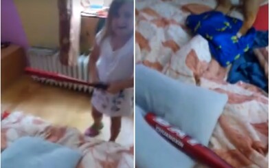 Čech naváděl svoji dceru, aby mlátila baseballovou pálkou do polštáře a představovala si, že jde o Roma nebo muslima Čech naváděl svoji dceru, aby mlátila baseballovou pálkou do polštáře a představovala si, že jde o Roma nebo muslima
