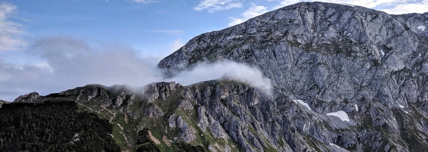 Čech vyrazil v teniskách a kraťasoch do Álp. Po dvoch nociach na skale ho musel zachrániť vrtuľník