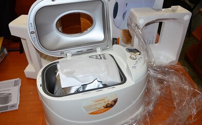 Celníci zadrželi brněnské „pekaře“, v domácích pekárnách posílali drogy do Ameriky Celníci zadrželi brněnské „pekaře“, v domácích pekárnách posílali drogy do Ameriky
