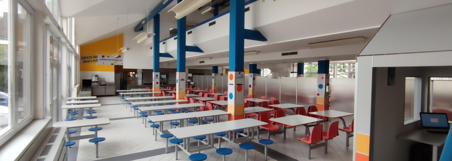 Ceny školních obědů pro patnáctileté a starší se oproti loňsku zvedly o čtyři koruny