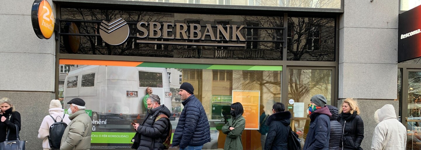 Česká spořitelna koupí za 41 miliard úvěry padlé ruské banky Sberbank
