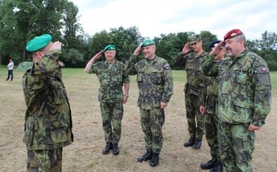 Česká vláda se dohodla, že kvůli koronaviru vypomůže na hranicích i armáda Česká vláda se dohodla, že kvůli koronaviru vypomůže na hranicích i armáda