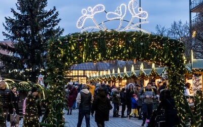 České mesto našlo šikovný spôsob, ako obísť zákaz vianočných trhov. Organizuje „farmárske trhy“