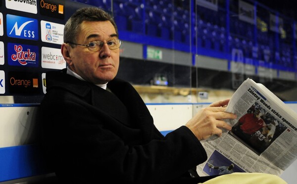 Česko má druhého hokejistu v Síni slávy NHL! V noci byl do ní přijat legendární Václav Nedomanský