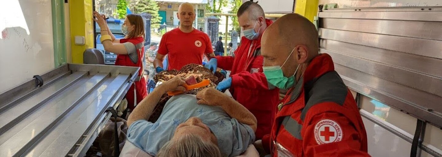 Český červený kříž podnikl na Ukrajinu už 40 misí. Převezl tam 409 tun materiální pomoci za 118,5 milionu korun