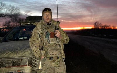 Český medik, který byl v dubnu zraněn na Donbasu, zemřel. „Když se lámal chleba, tak se nepos*al,“ vzpomínají jeho přátelé