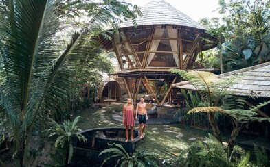 Český pár postavil na Bali bambusové domy, ktoré navštevujú ľudia z celého sveta (Rozhovor) Český pár postavil na Bali bambusové domy, ktoré navštevujú ľudia z celého sveta (Rozhovor)