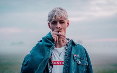 Český rap čekají skvělá nová alba, hollywoodský herec prohrál šílenou sázku a probrali jsme minulost George Floyda Český rap čekají skvělá nová alba, hollywoodský herec prohrál šílenou sázku a probrali jsme minulost George Floyda