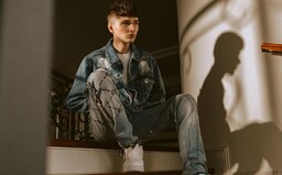 Český rap v únoru: Yzomandias vydá deluxe verzi Prozya, s novým CD přijde i Grey256