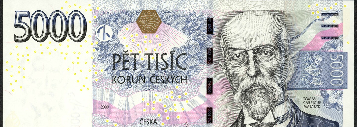 Český streetartový umělec vydražil 878 600 korun v hotovosti za 1,1 milionu korun. Peníze ve staré igelitce se staly uměleckým dílem