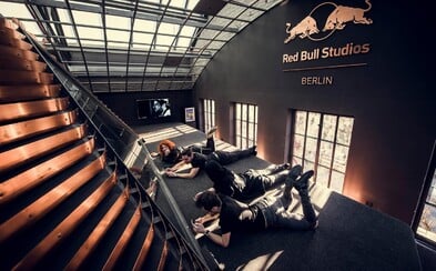 Čeští, ale světoví: Mydy Rabycad vypouští do světa singl a videoklip I Don‘t Care, natočený v berlínských Red Bull Studios Čeští, ale světoví: Mydy Rabycad vypouští do světa singl a videoklip I Don‘t Care, natočený v berlínských Red Bull Studios