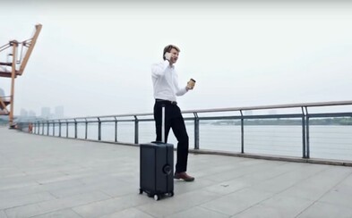 Cestovná batožina, ktorú netreba ťahať, nakoľko vás bude sama nasledovať Cestovná batožina, ktorú netreba ťahať, nakoľko vás bude sama nasledovať