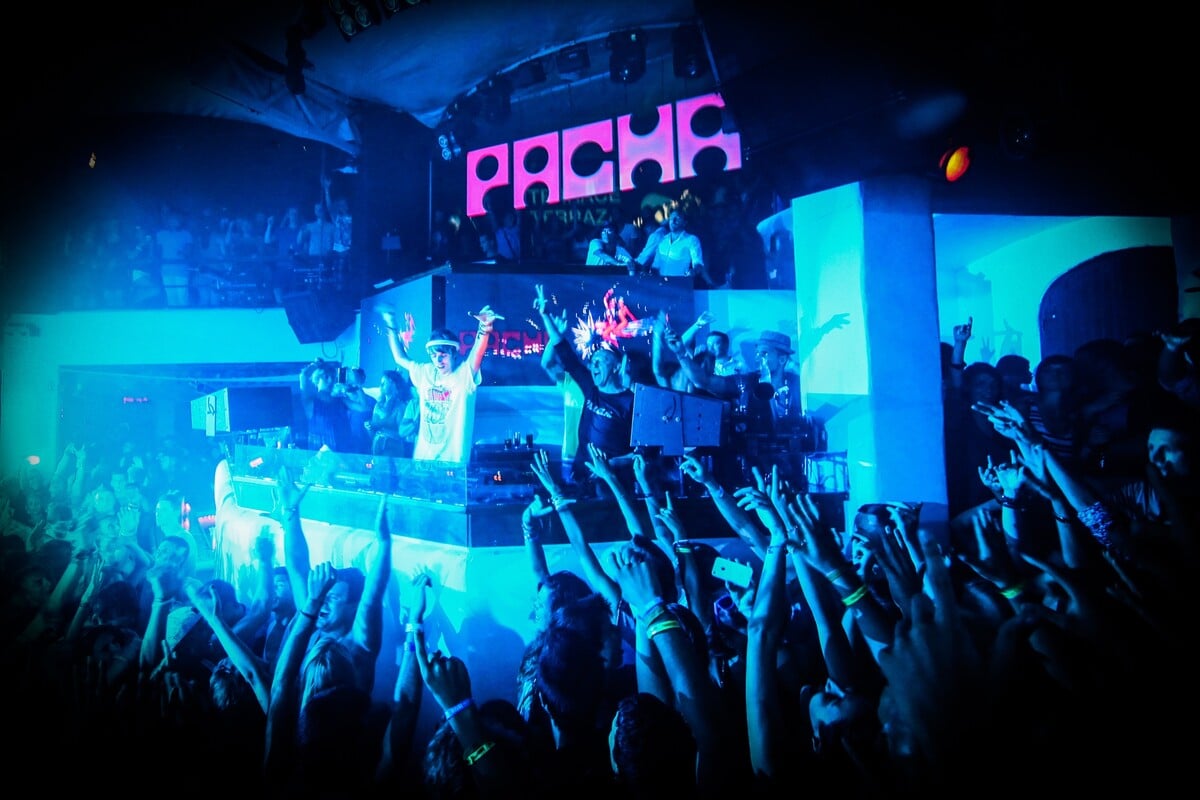 Pacha Ibiza klub párty celebrity