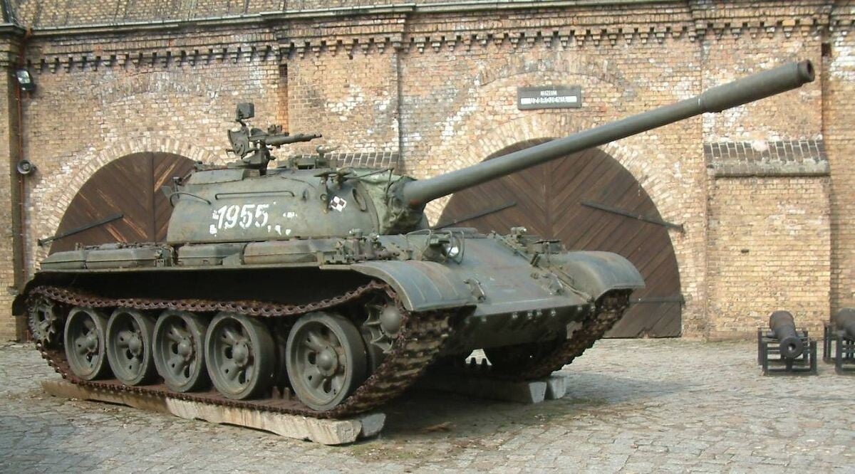 T-55 ve vojenském muzeu v Poznani (Polsko).