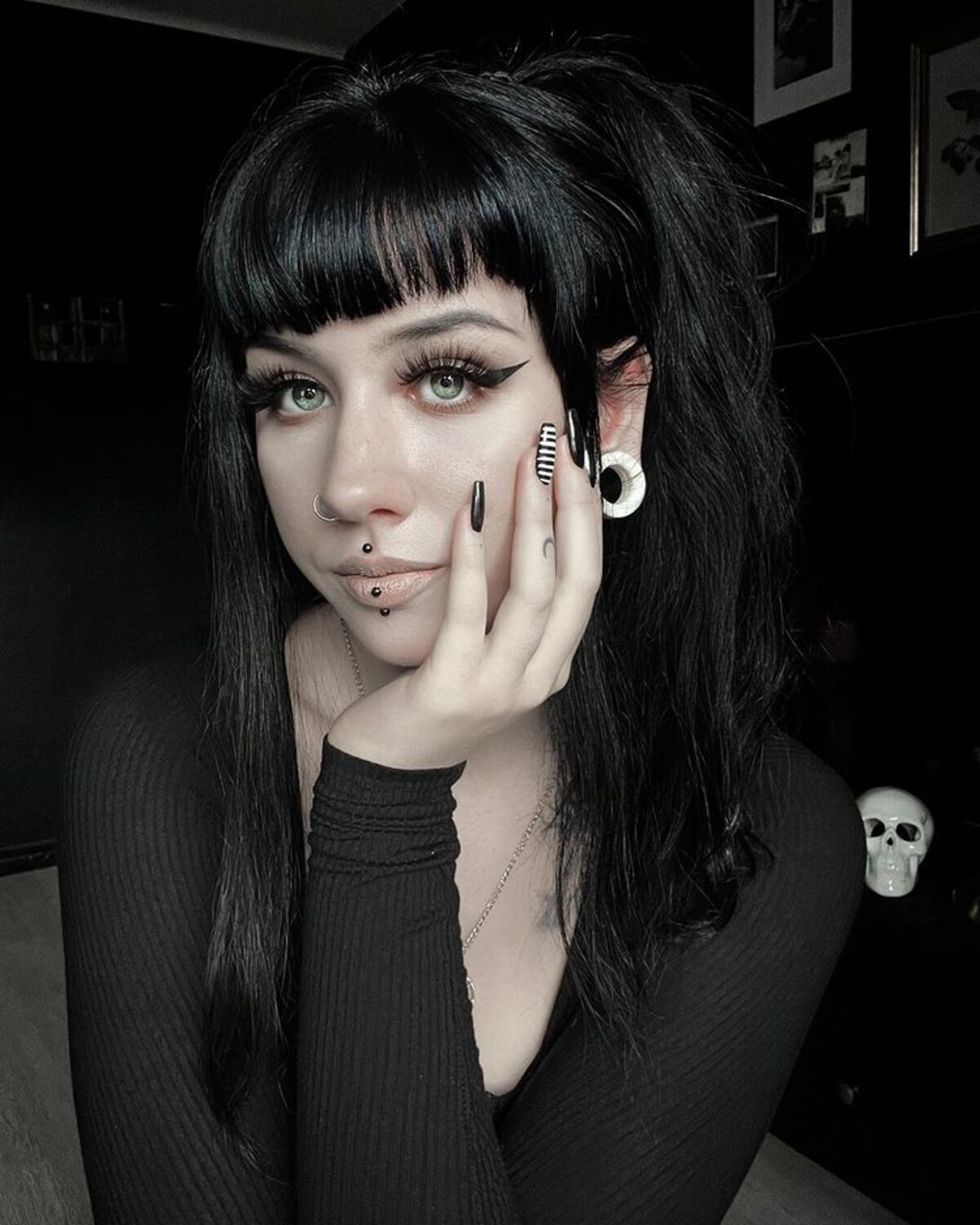 Svoj dokonalý gothcore zdieľa na svojom Instagrame aj Jessica, ktorú nájdeš na sociálnej sieti ako jaykuntergrau.