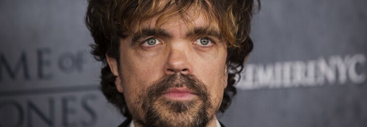 „Zas**ný zaostalý příběh.“ Herec Peter Dinklage kritizuje remake Sněhurky a sedmi trpaslíků od Disneyho