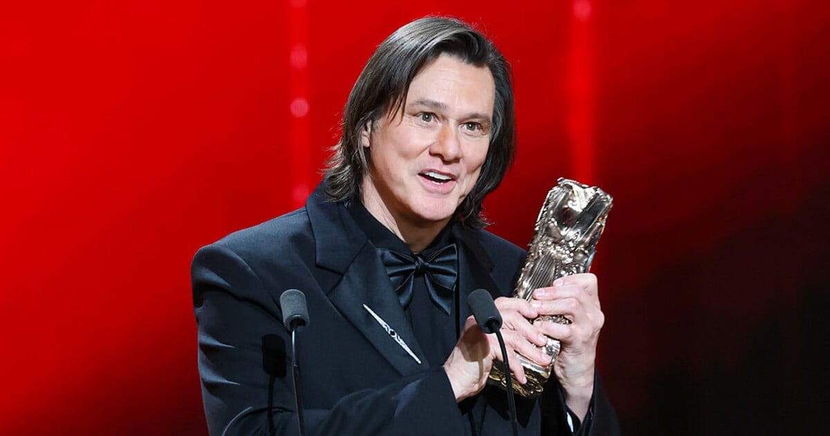 Byl to falešný Jim Carrey? Ke konspiracím se už musel vyjádřit i organizátor předávání cen