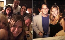 Chandler z Přátel si jako poslední z partičky herců založil Instagram